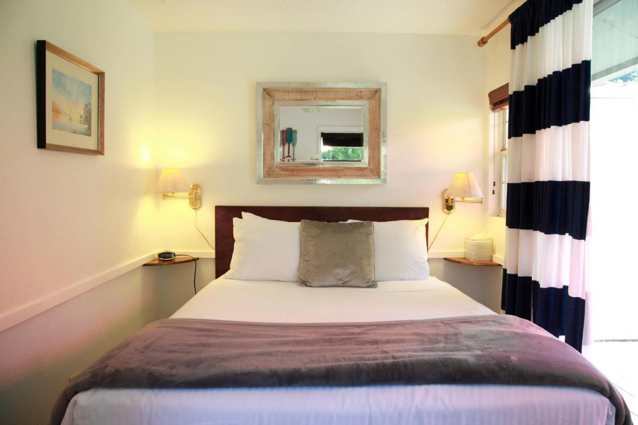 Inn On The Russian River Monte Rio Екстер'єр фото