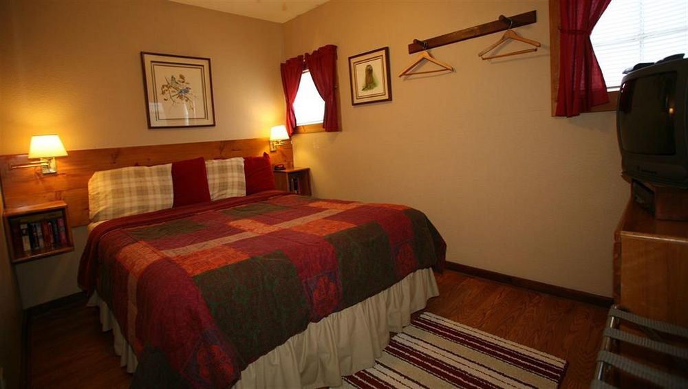 Inn On The Russian River Monte Rio Екстер'єр фото