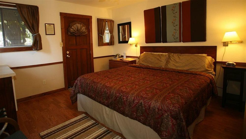 Inn On The Russian River Monte Rio Екстер'єр фото