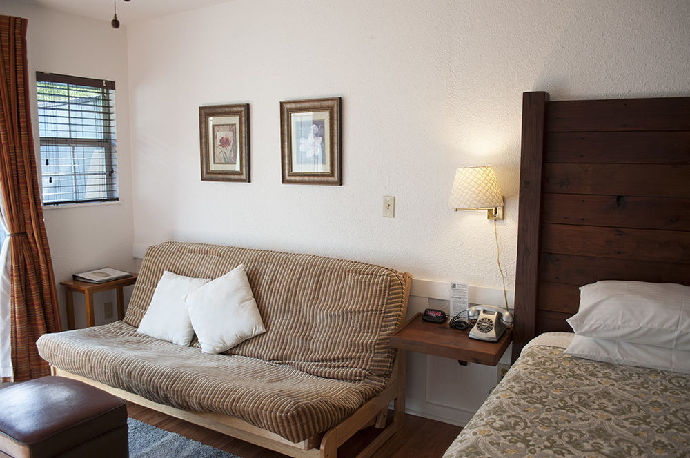 Inn On The Russian River Monte Rio Екстер'єр фото
